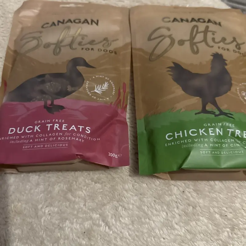 Canagan Grain Free  Chicken & Duck Dog Treats 2x 200g  Exp2026