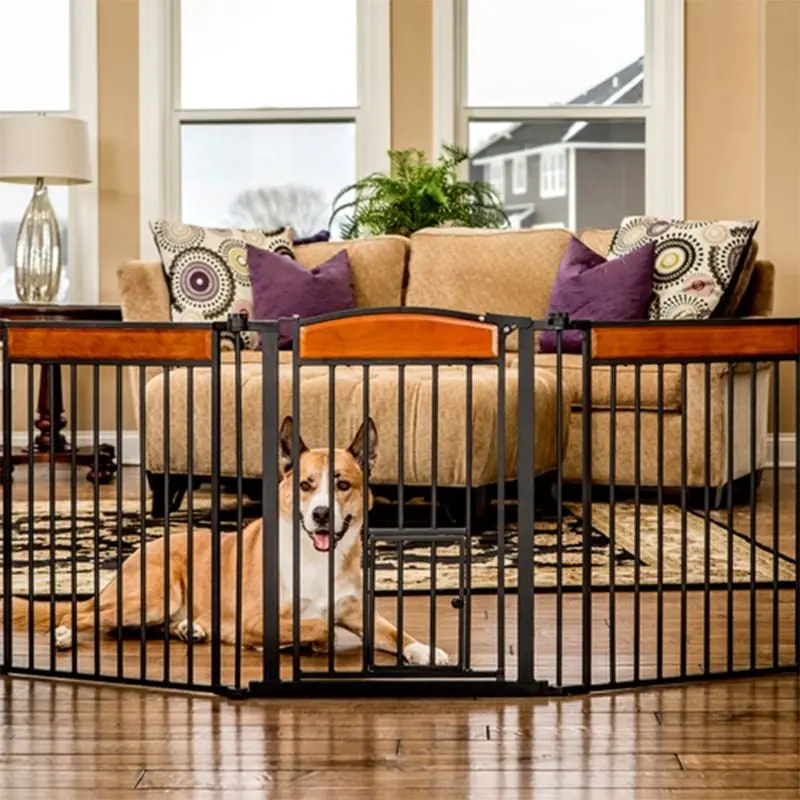 Carlson Pet Deluxe Paw Flexi Gate with Pet Door