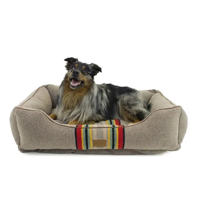 Pendleton Mineral Umber Kuddler Pet Bed