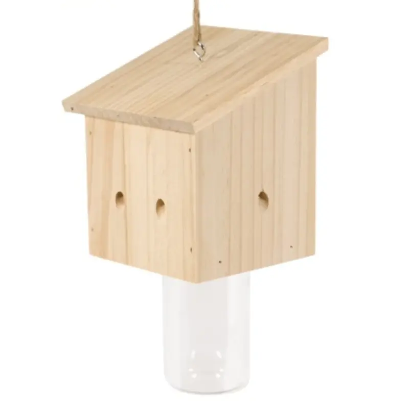 Pentroof Style Carpenter Bee Trap